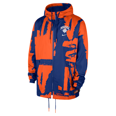 New York Knicks Courtside Men's Nike NBA Club Woven Full-Zip